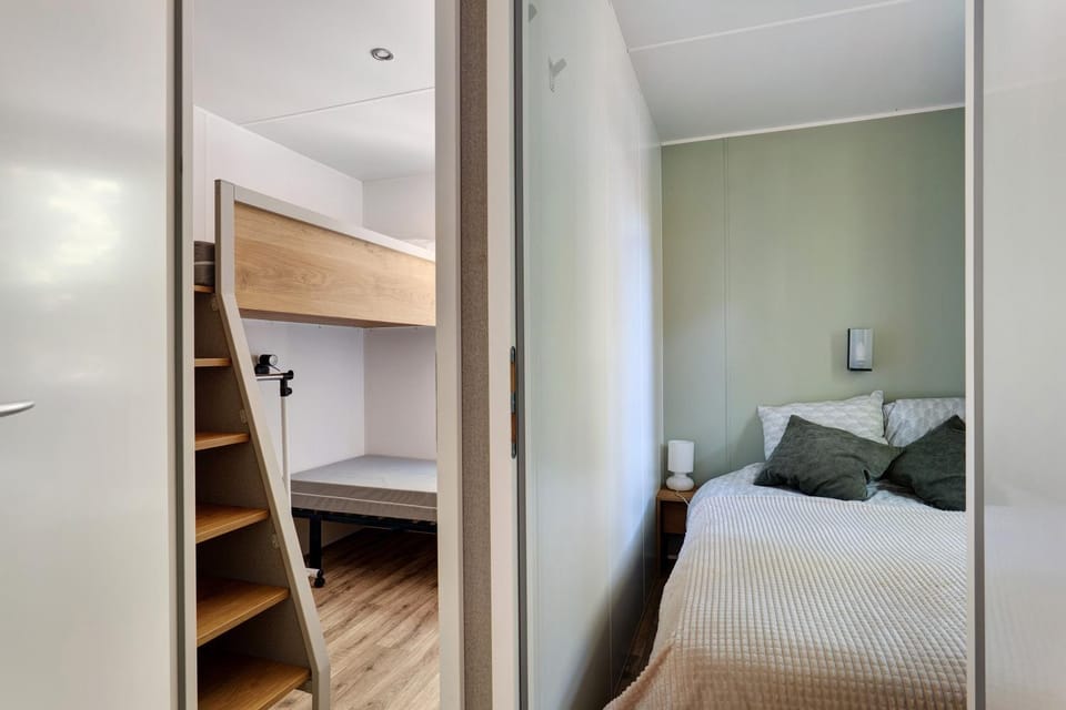 Property building, Living room, Bedroom