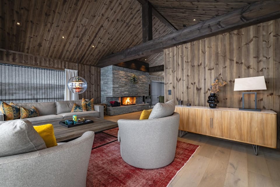 Living room, Seating area, fireplace