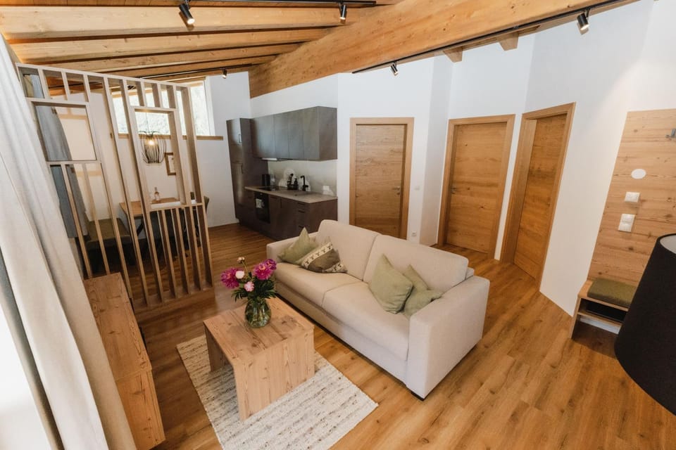 Kitchen or kitchenette, Living room, Seating area