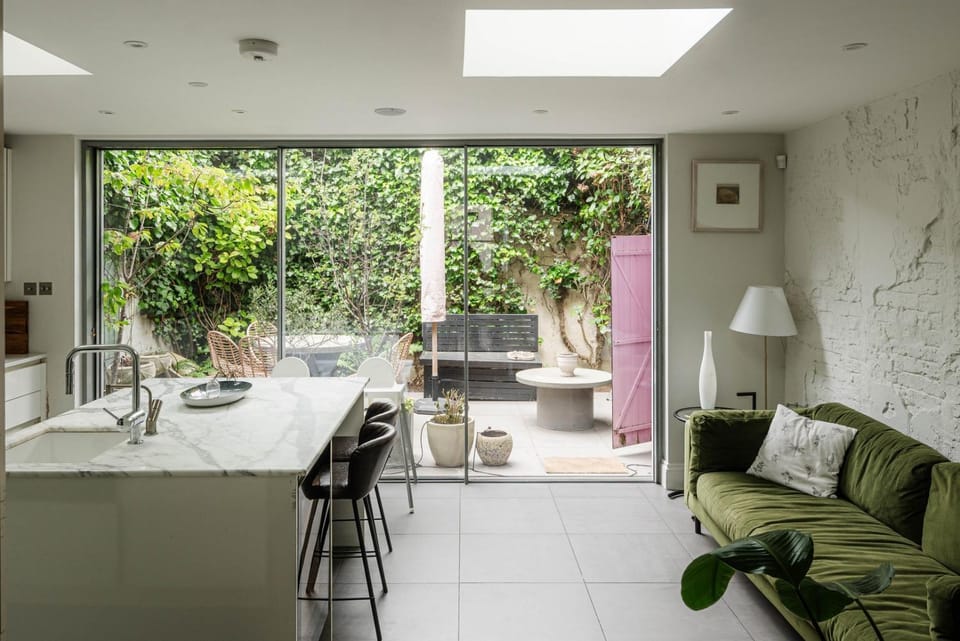 Chic Four-Bedroom Townhouse in cool Notting Hill Apartment in City of Westminster
