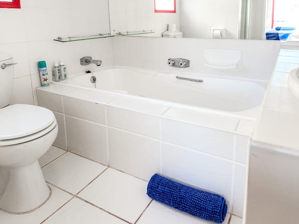 Toilet, Bathroom, Bath