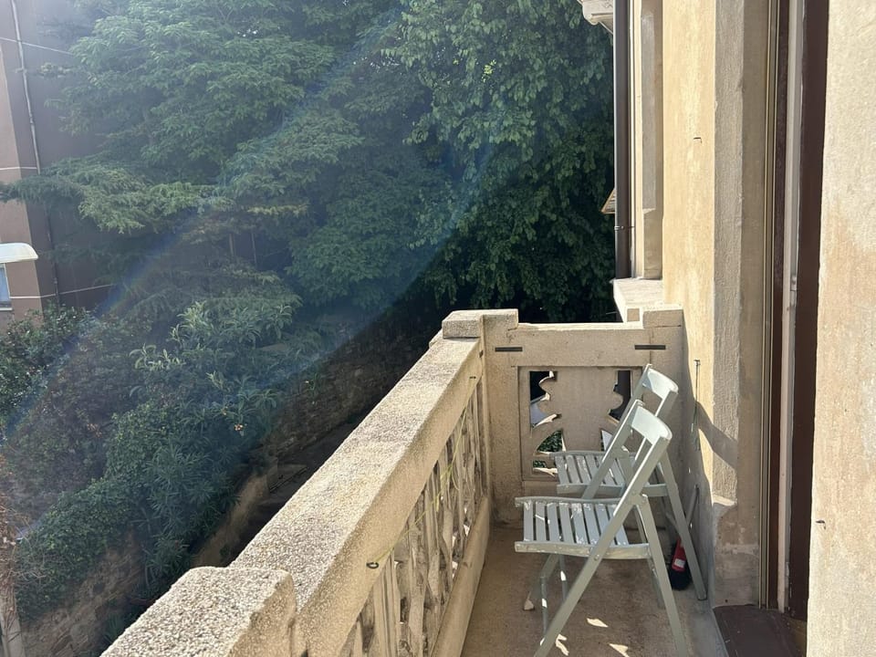 Property building, Balcony/Terrace