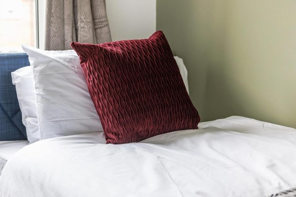 Spacious 3BR House By Cozy Quarters Property Management Contractors Accommodation Seaham With Parking House in England