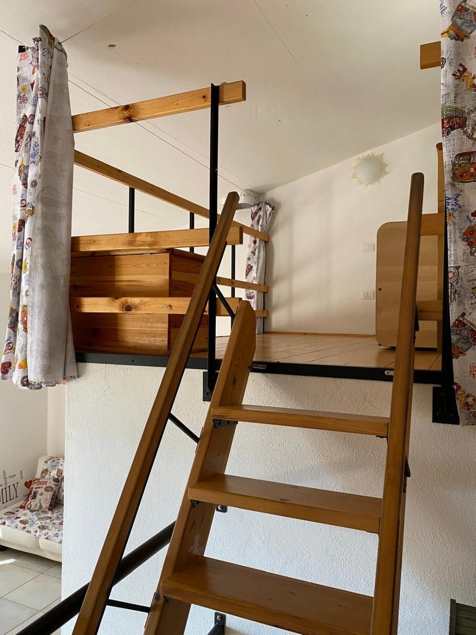 Photo of the whole room, bunk bed