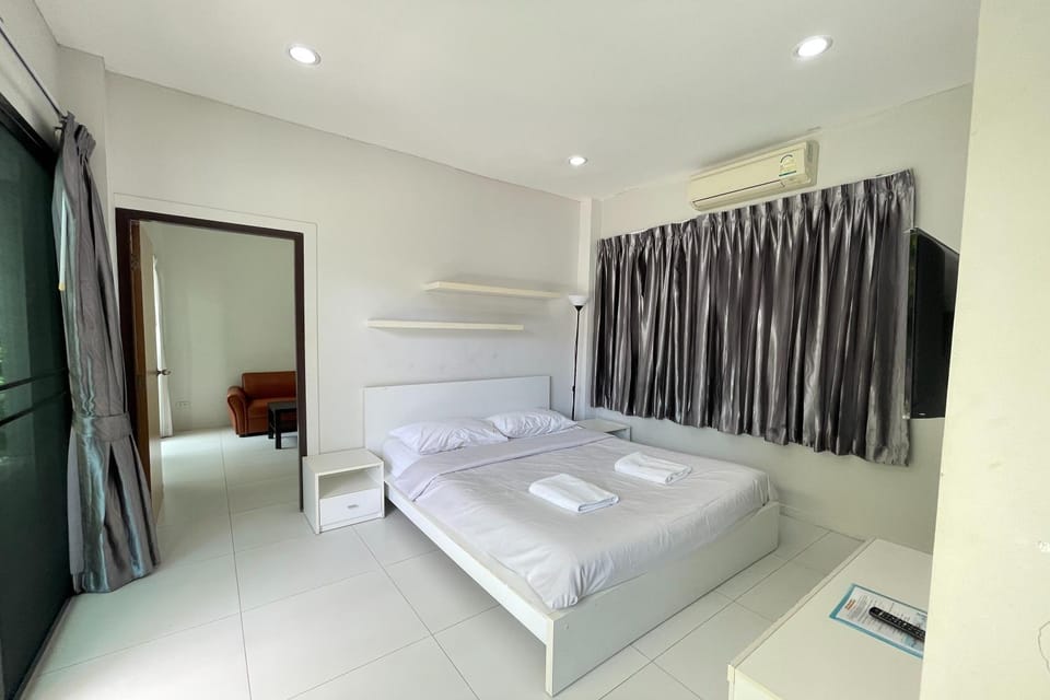 TV and multimedia, air conditioner