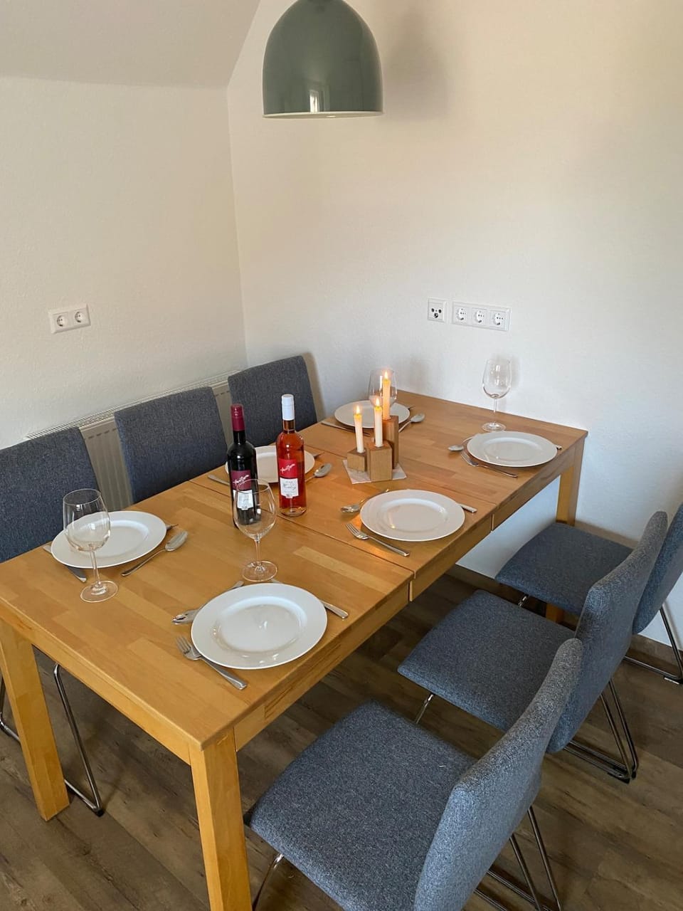 Dining area, kitchen