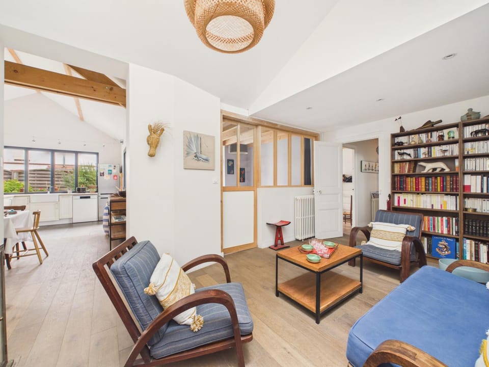 Communal lounge/ TV room, Living room