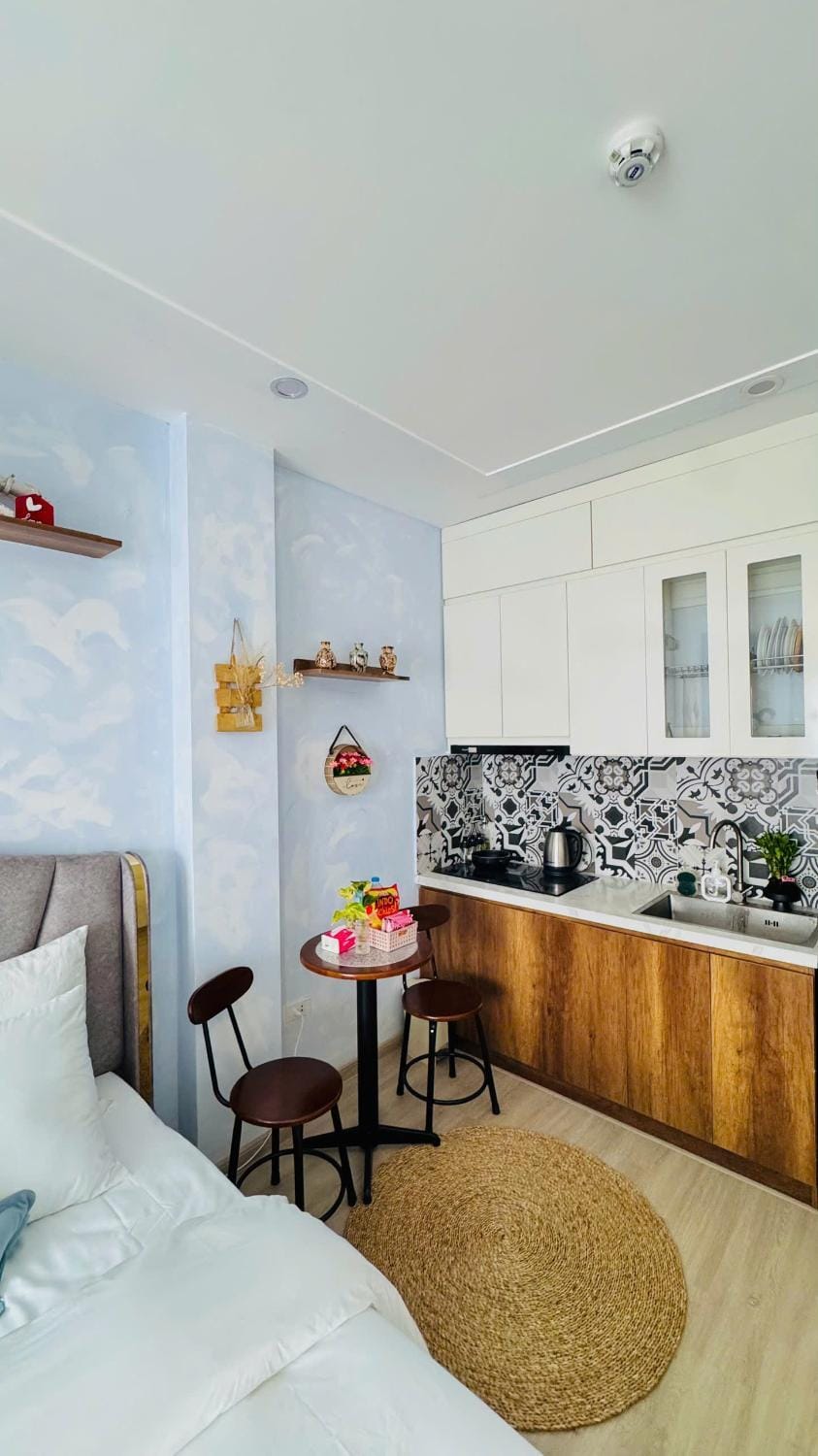 LUCY Westlake Homestay Apartment in Hanoi