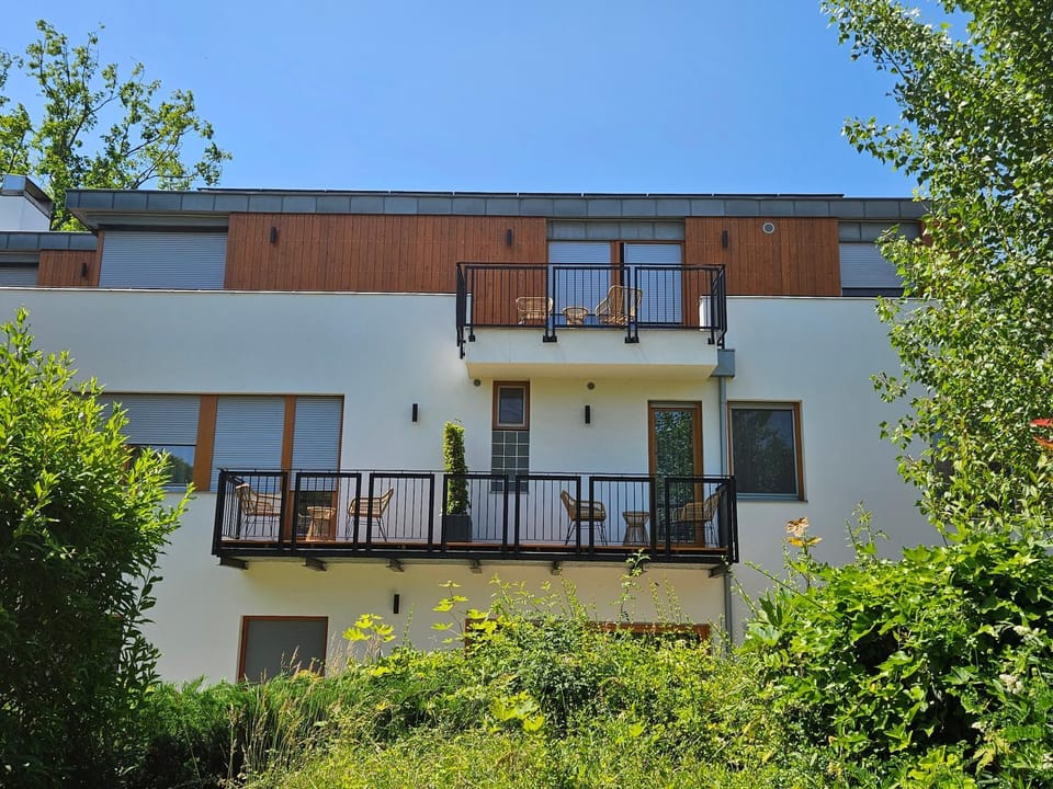 Platán Villa - Platán Tata Bed and Breakfast in Hungary
