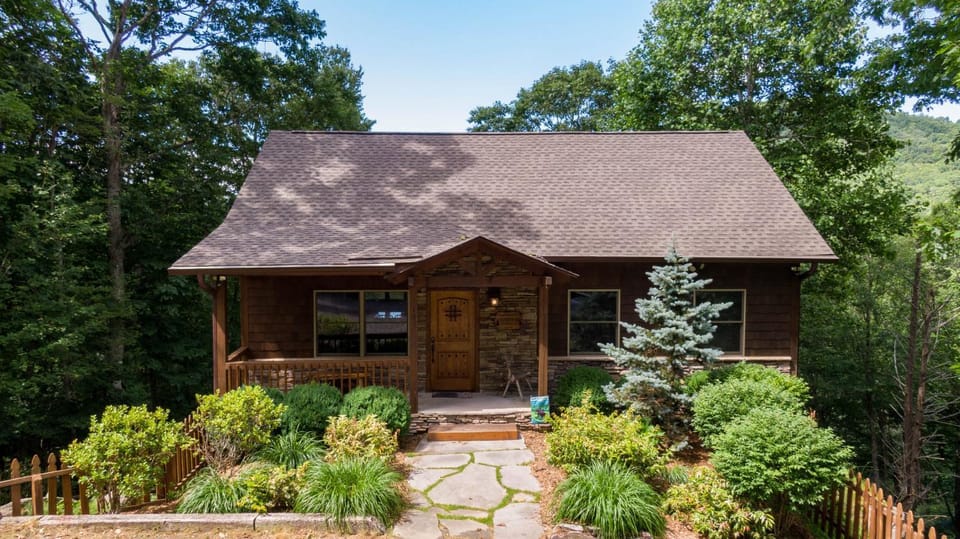 Another Point of View House in Watauga