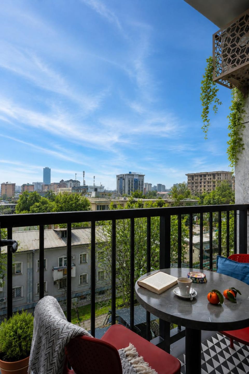 View (from property/room), Balcony/Terrace, Garden view