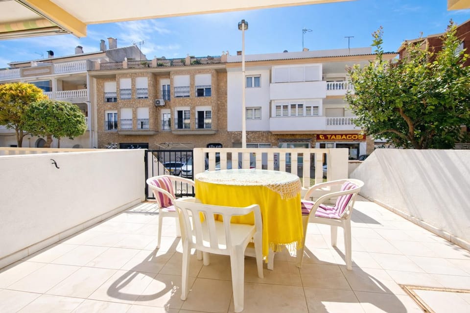 Apartamento a 150 metros de la playa ALBERT VILLAS Apartment in Alcossebre