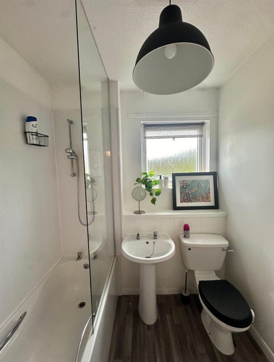 Cozy Two-Bedrooms apartment Clydebank, Glasgow edge Apartment in Scotland