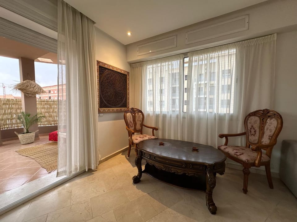Bel Appartement avec terrasse proche gare Apartment in Marrakesh