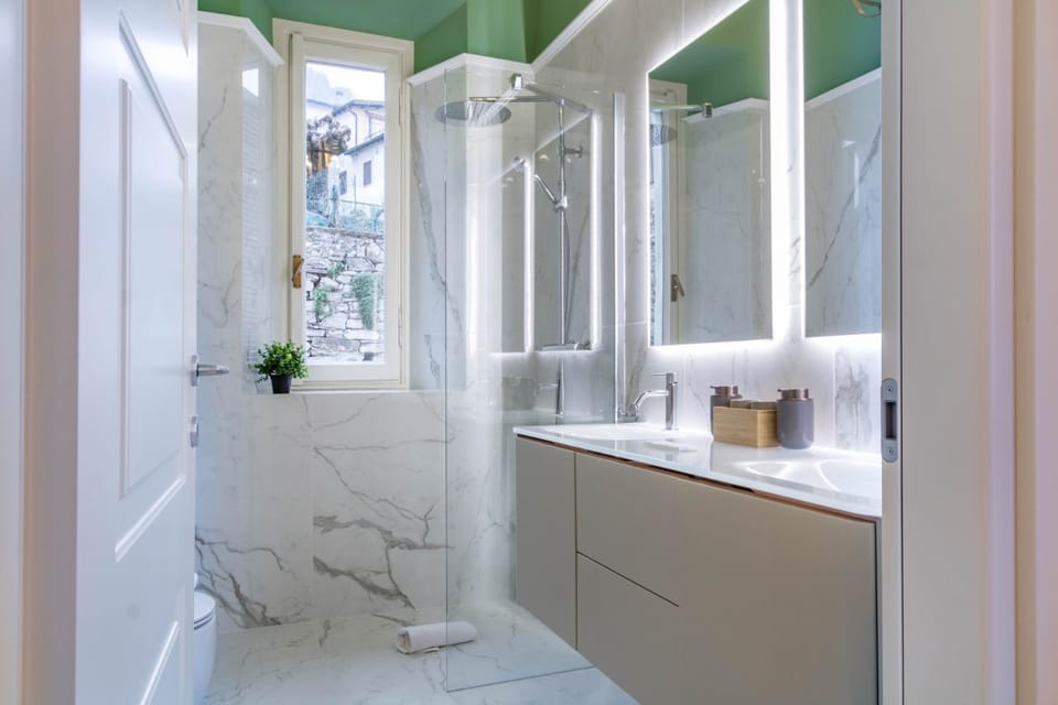 Easylife - Lake Como Villas Apartments Villa in Cernobbio