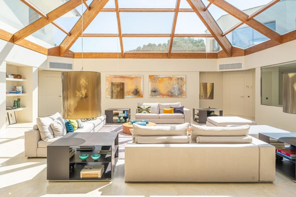 Communal lounge/ TV room, Living room