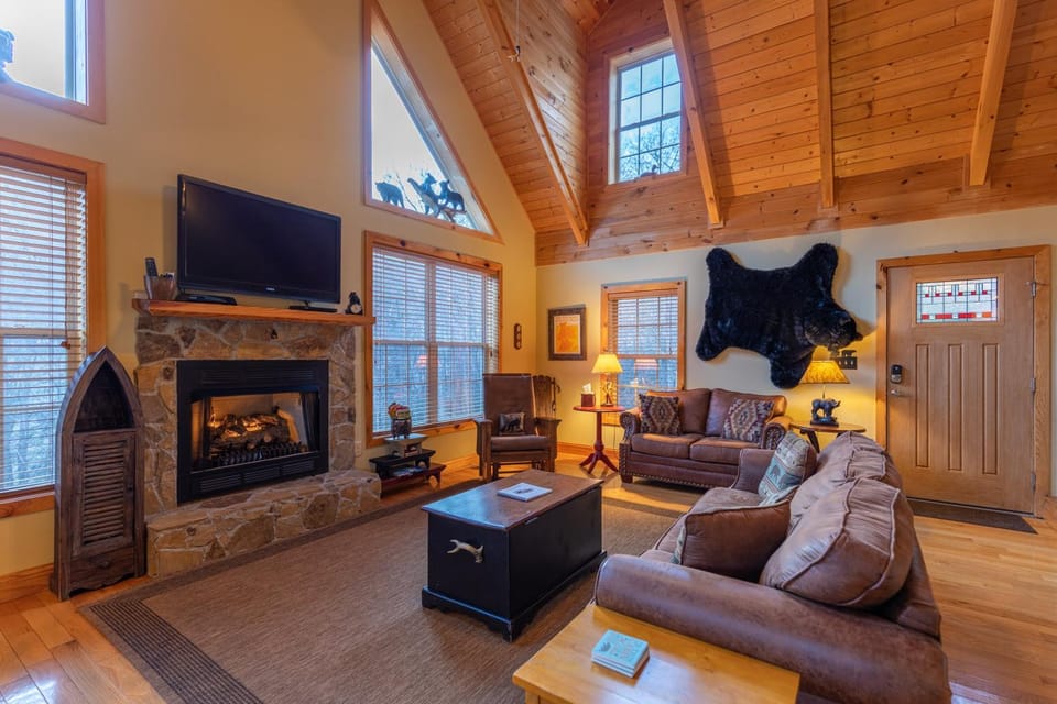 Bear Creek House in Watauga