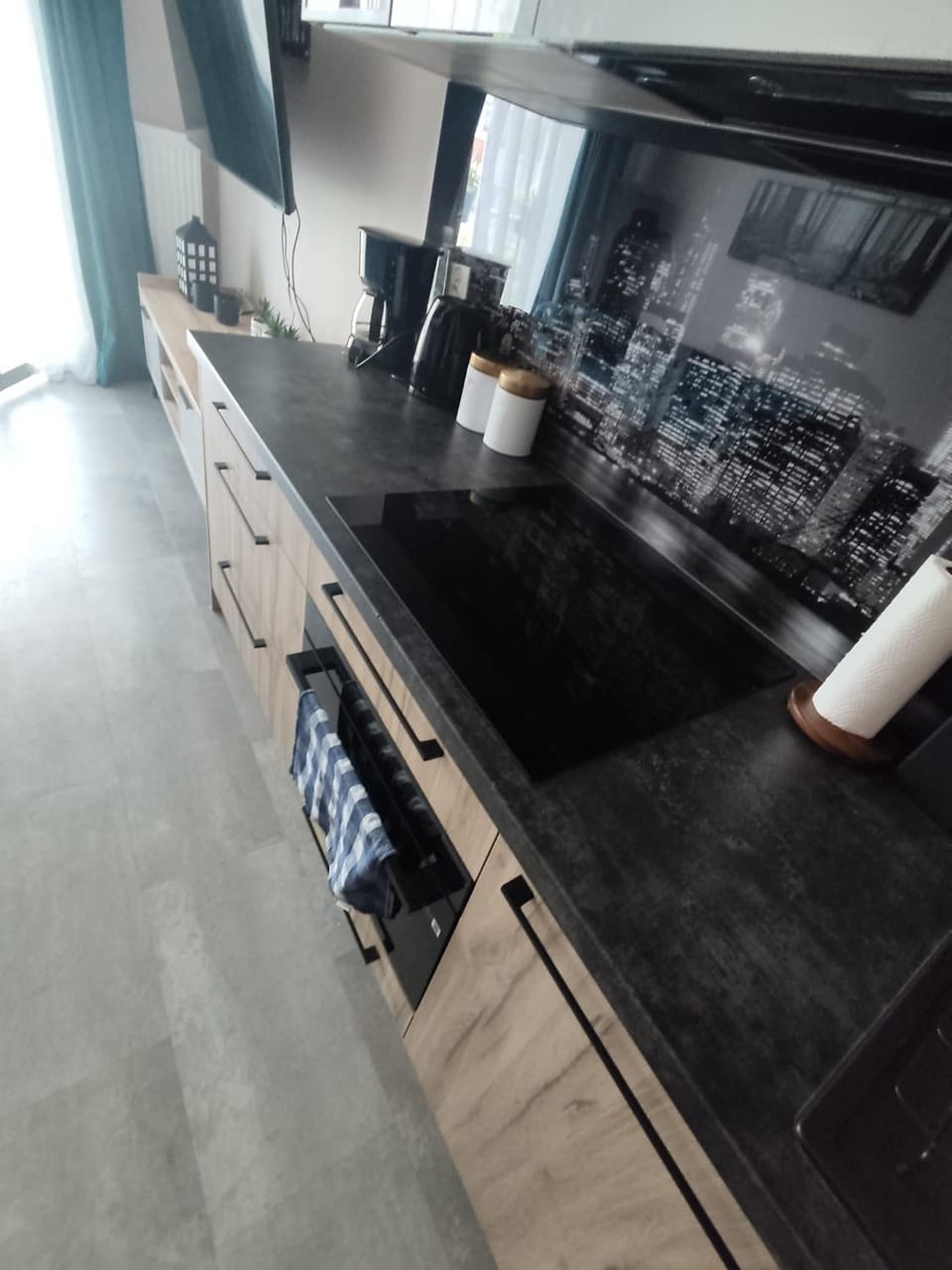 TV and multimedia, Kitchen or kitchenette