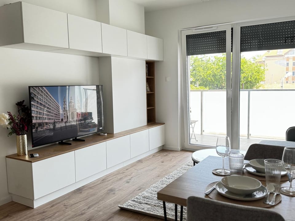 TV and multimedia, Living room