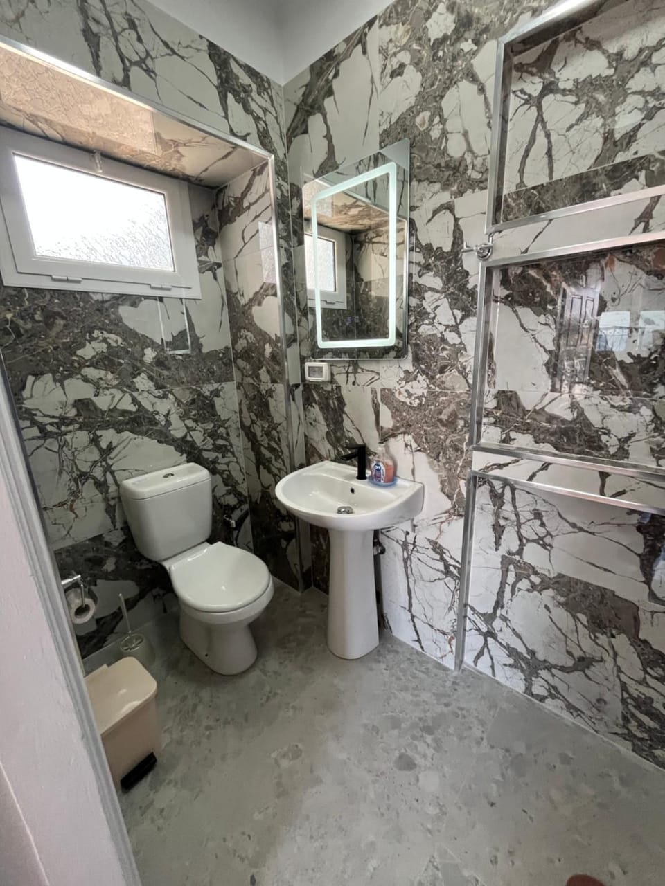 Dina House Bed and Breakfast in Vlorë County, Albania