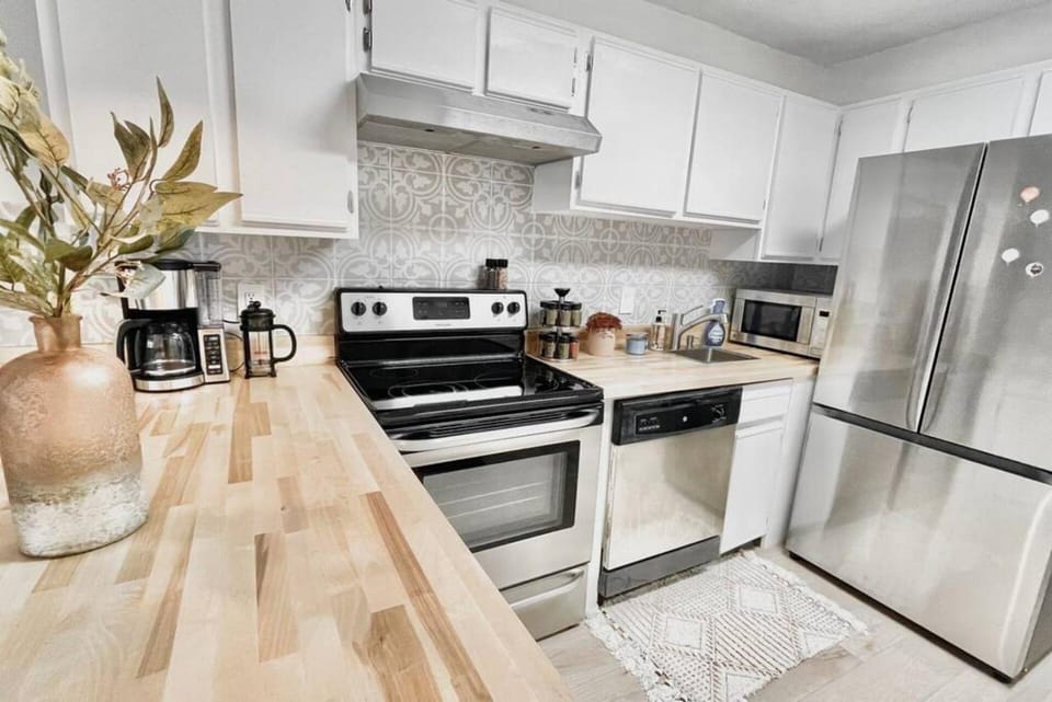 Convenient Game Day 1BR - Condo Near FSU Stadium House in Tallahassee