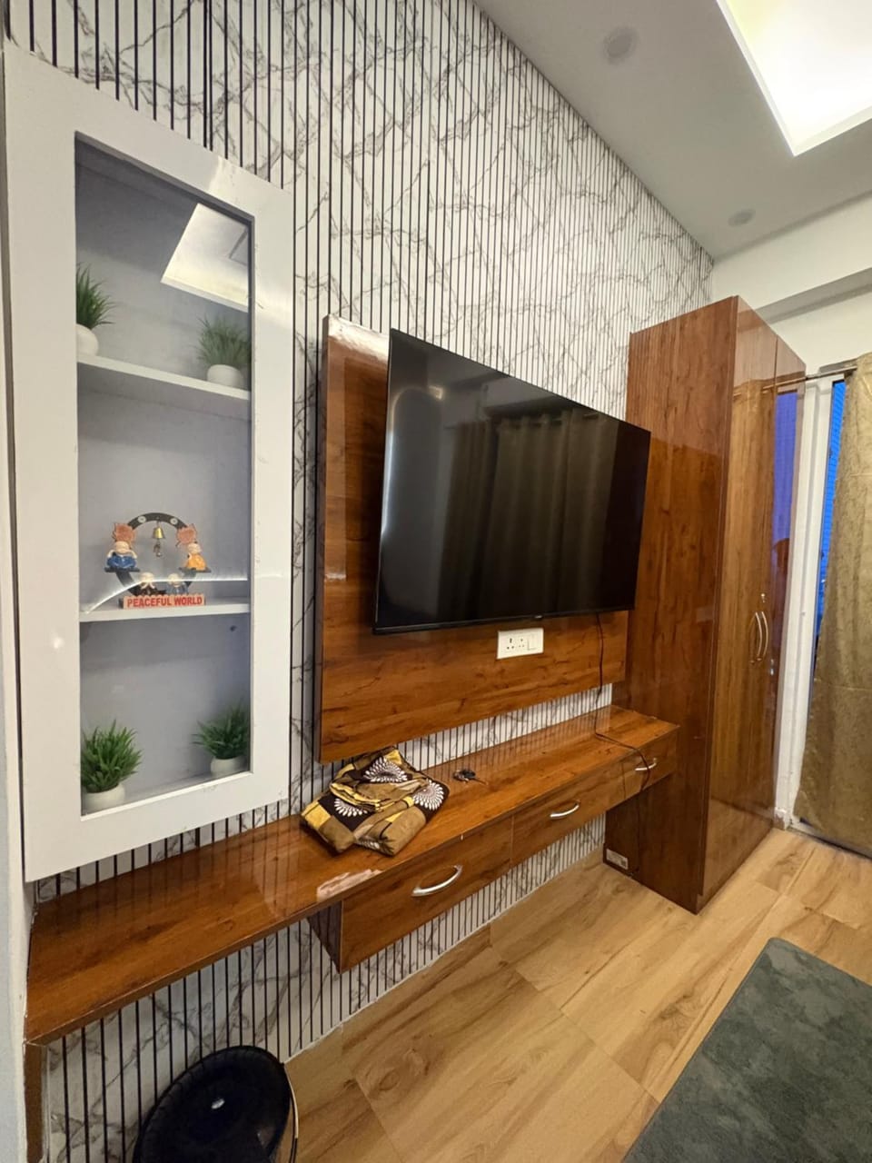 The studios Apartment in Uttar Pradesh