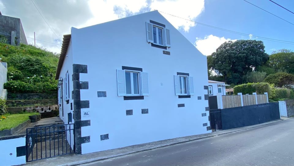 Angelic Sea View House in Azores District