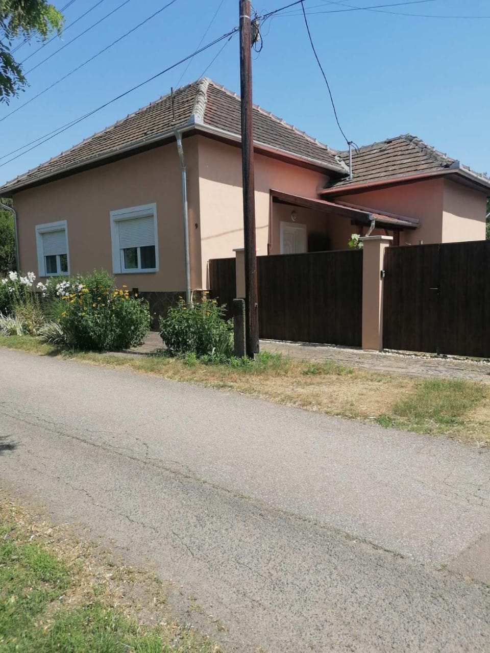 Property building, Street view