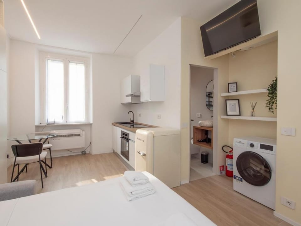 Xenia Milano - Studio in Viale Umbria 66 Apartment in Milan