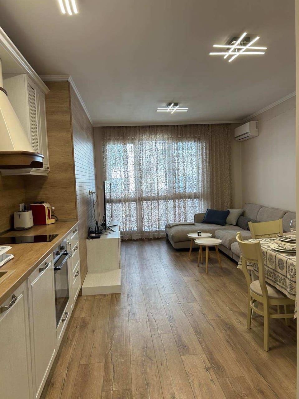 LAZUR - 2BD Luxury Apartment near to the Sea Garden by Flat Mаnager Apartment in Burgas