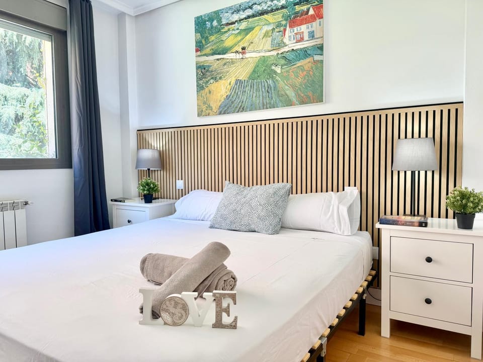 R -Premium 7 Bdr Villa Terrace & Parking by TuriVida D Apartment in Madrid
