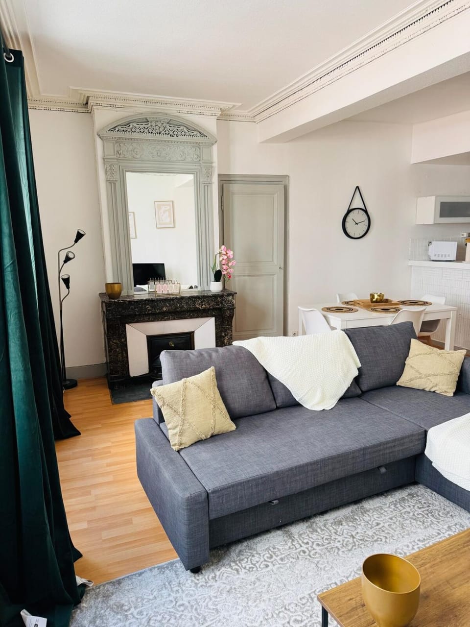 Saint -Étienne - Place-du-Peuple- 2 personnes Apartment in Saint-Étienne