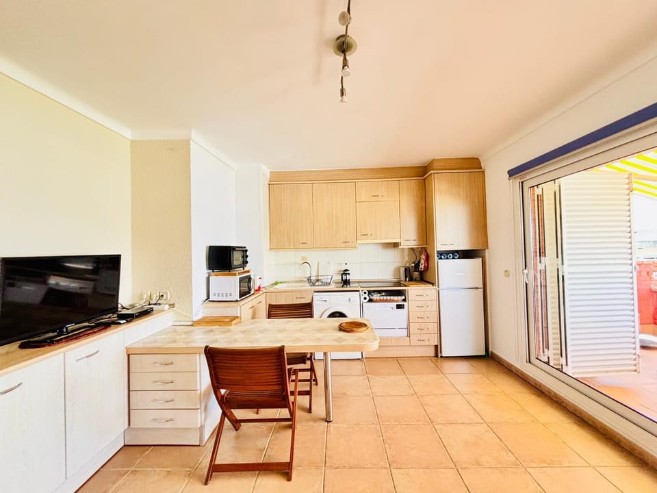 Global Immo 2081 Port Nautic Apartment in Roses