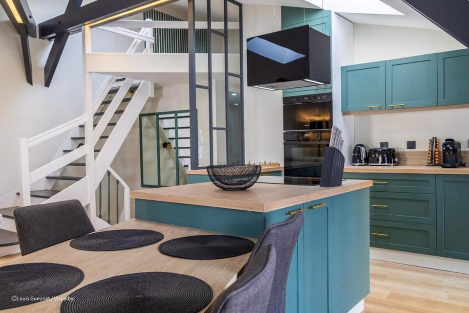 Appart avec vue exceptionnelle sur le Vieux-Port Apartment in La Rochelle