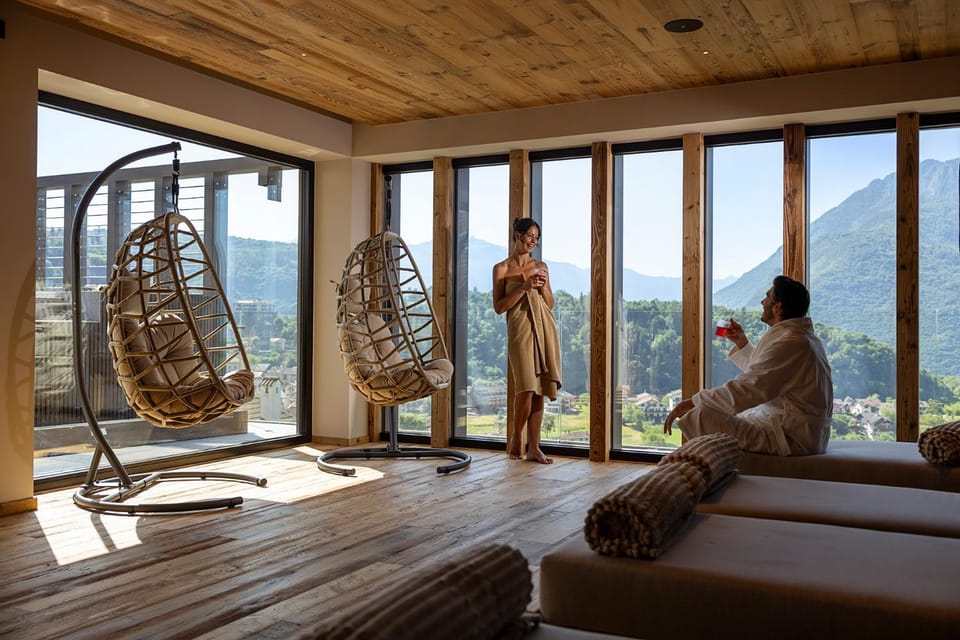 Spa and wellness centre/facilities, Mountain view