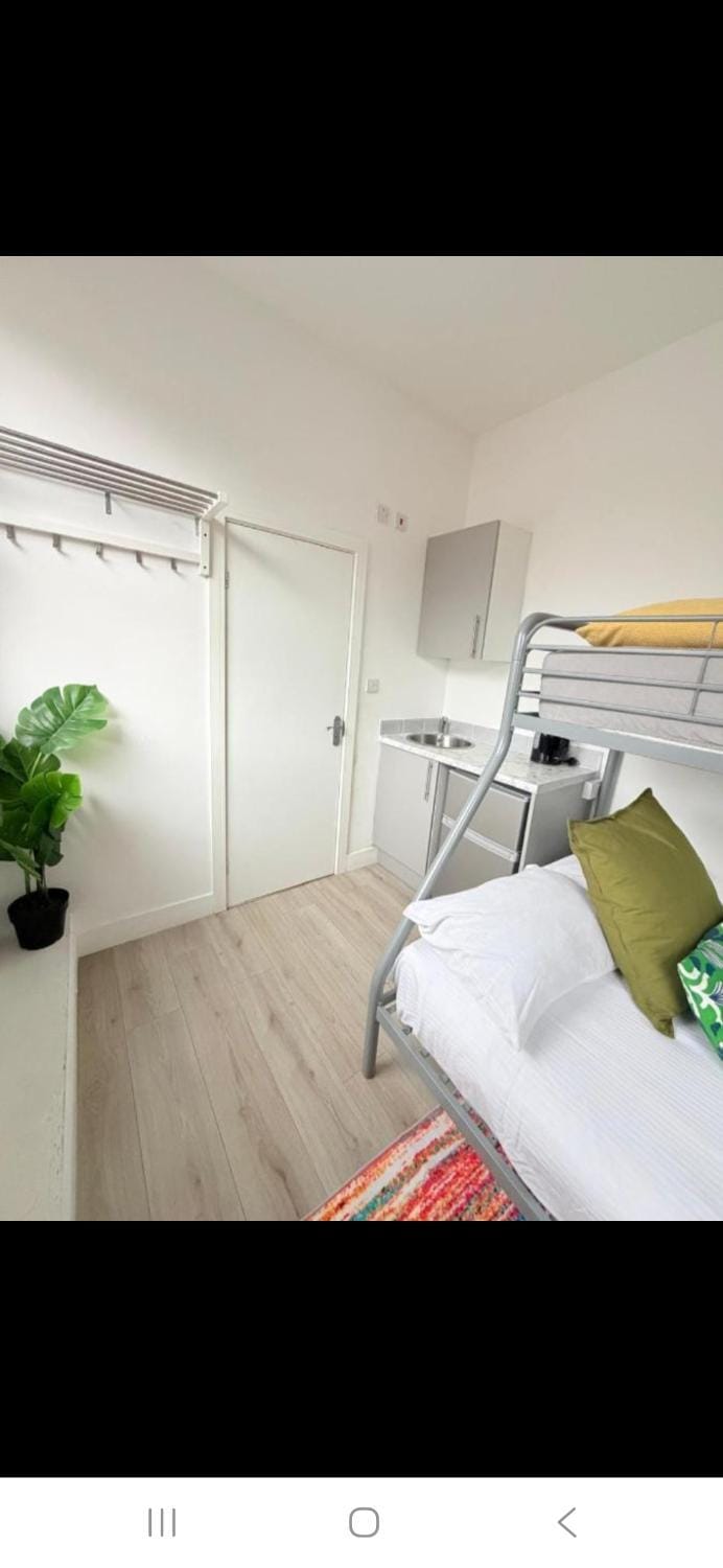 Your Best Rooms By Islington & Angel Bed and Breakfast in London Borough of Islington