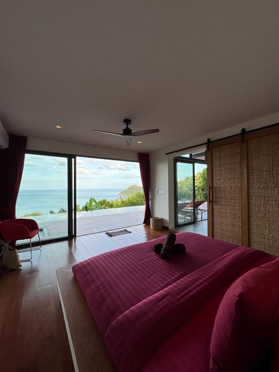 The Oceanview Villa Thong Nai Pan Noi Villa in Ban Tai