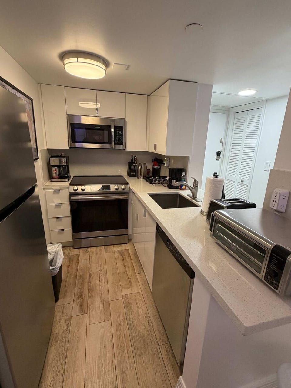 Kitchen or kitchenette, kitchen