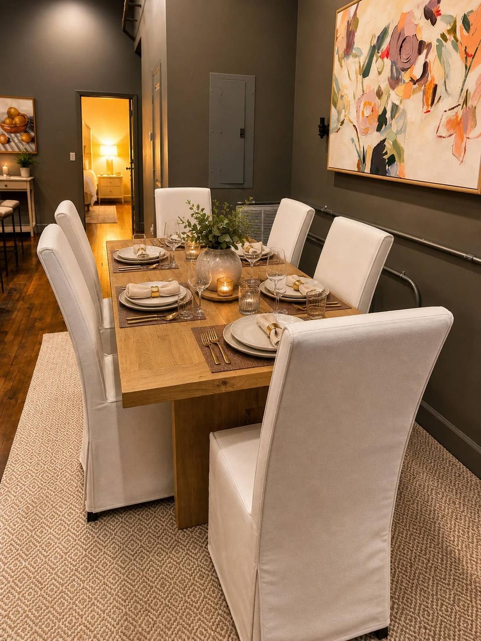 Bed, Decorative detail, Dining area, Bedroom