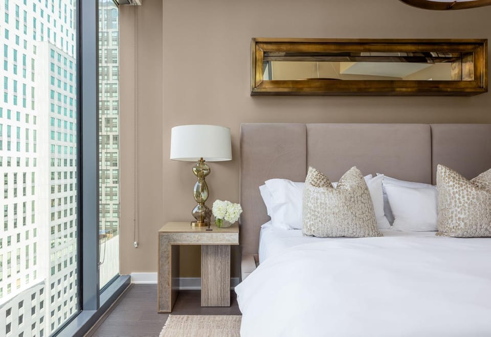 Celestial Gold by ALR Apartment in Atlanta