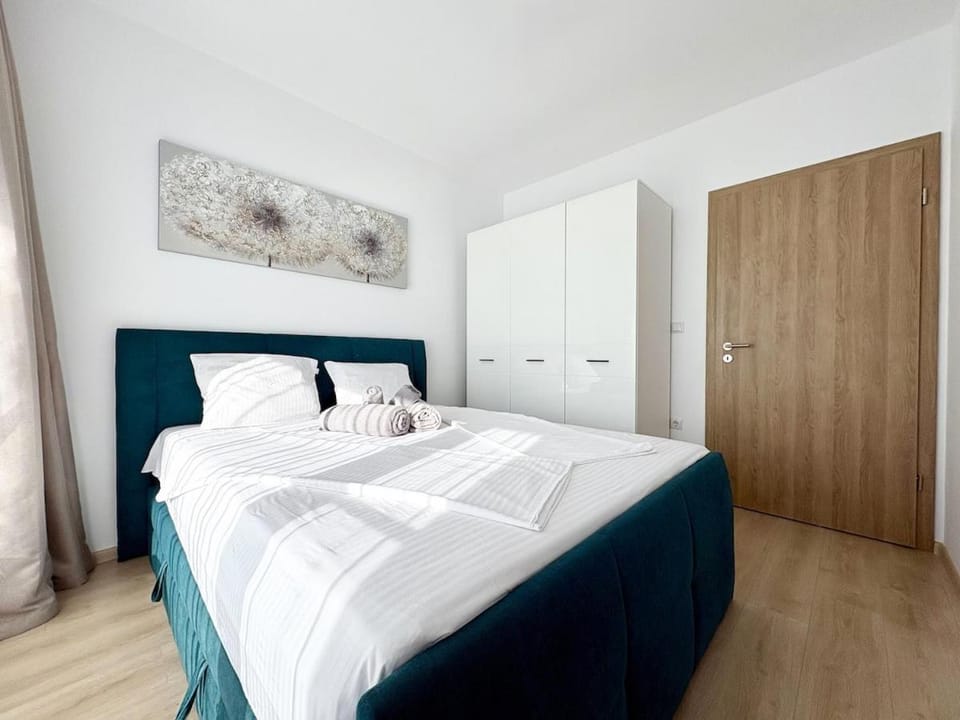 Bed, wardrobe
