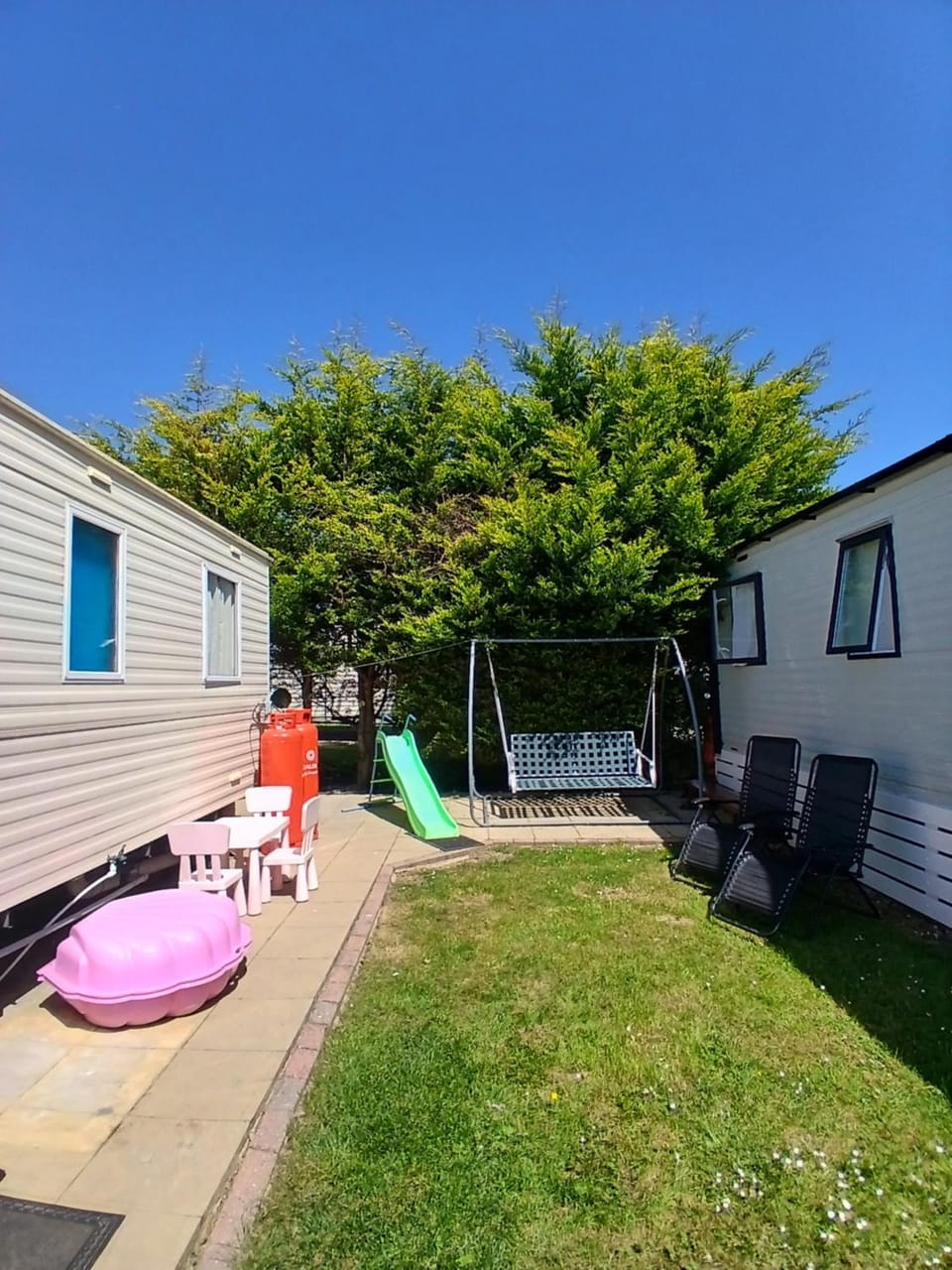 Steeple Bay E68 Campground/ 
RV Resort in Maldon District