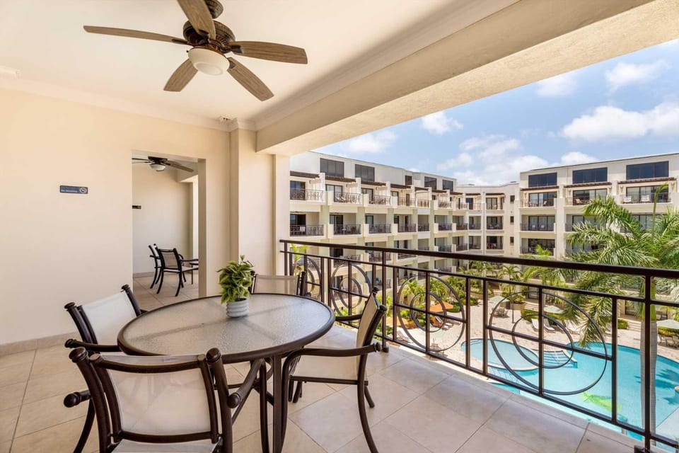 PC404A-Pool View-Perfect for family or a group-Close to Palm Beach-3BR House in Noord