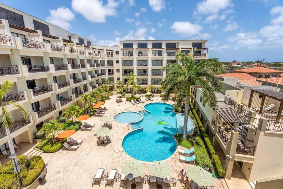PC404A-Pool View-Perfect for family or a group-Close to Palm Beach-3BR House in Noord