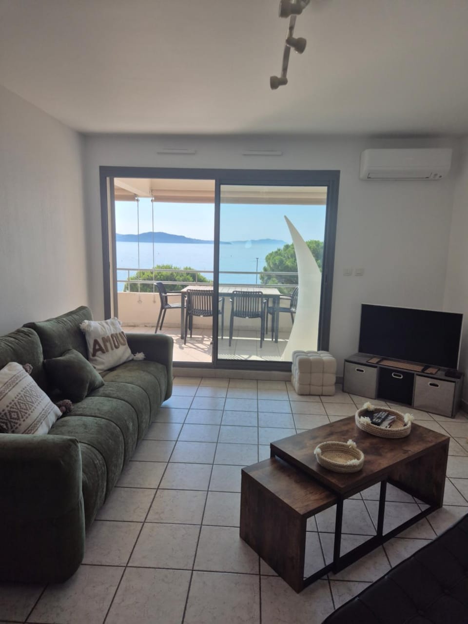 Mediterranean Horizon Apartment in La Ciotat