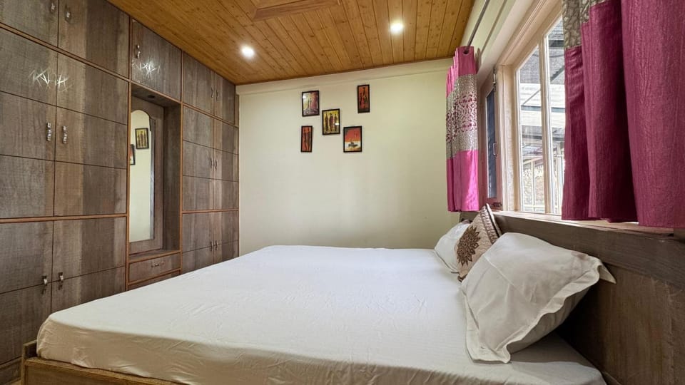 10 room cottage in kasauli best for long stays Vacation rental in Himachal Pradesh