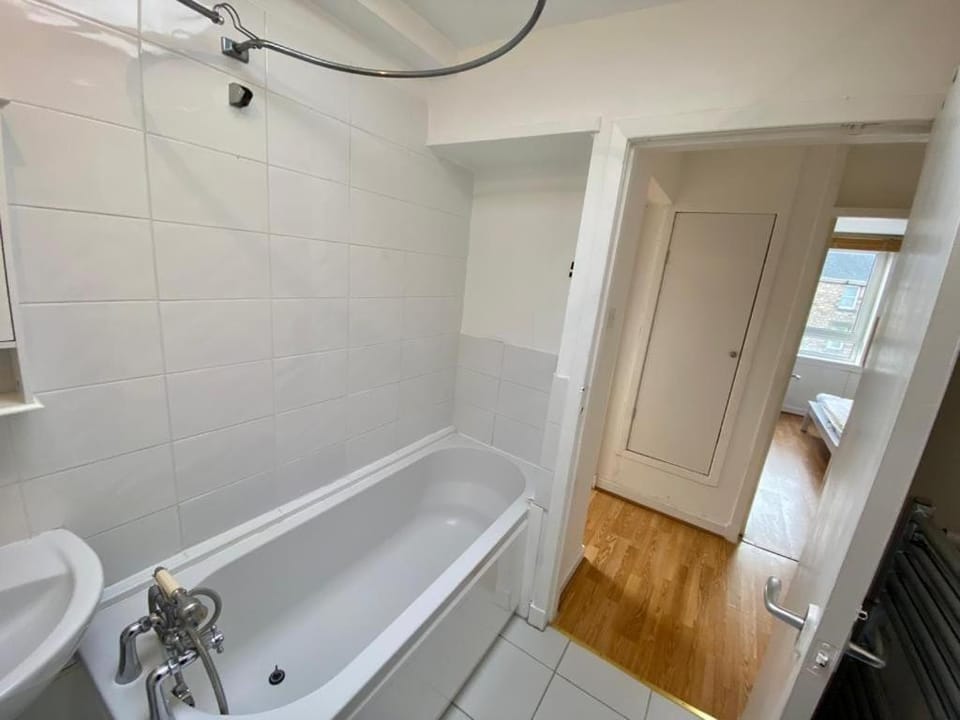 Edinburgh Flat — Steps from Arthur's Seat Apartment in Edinburgh