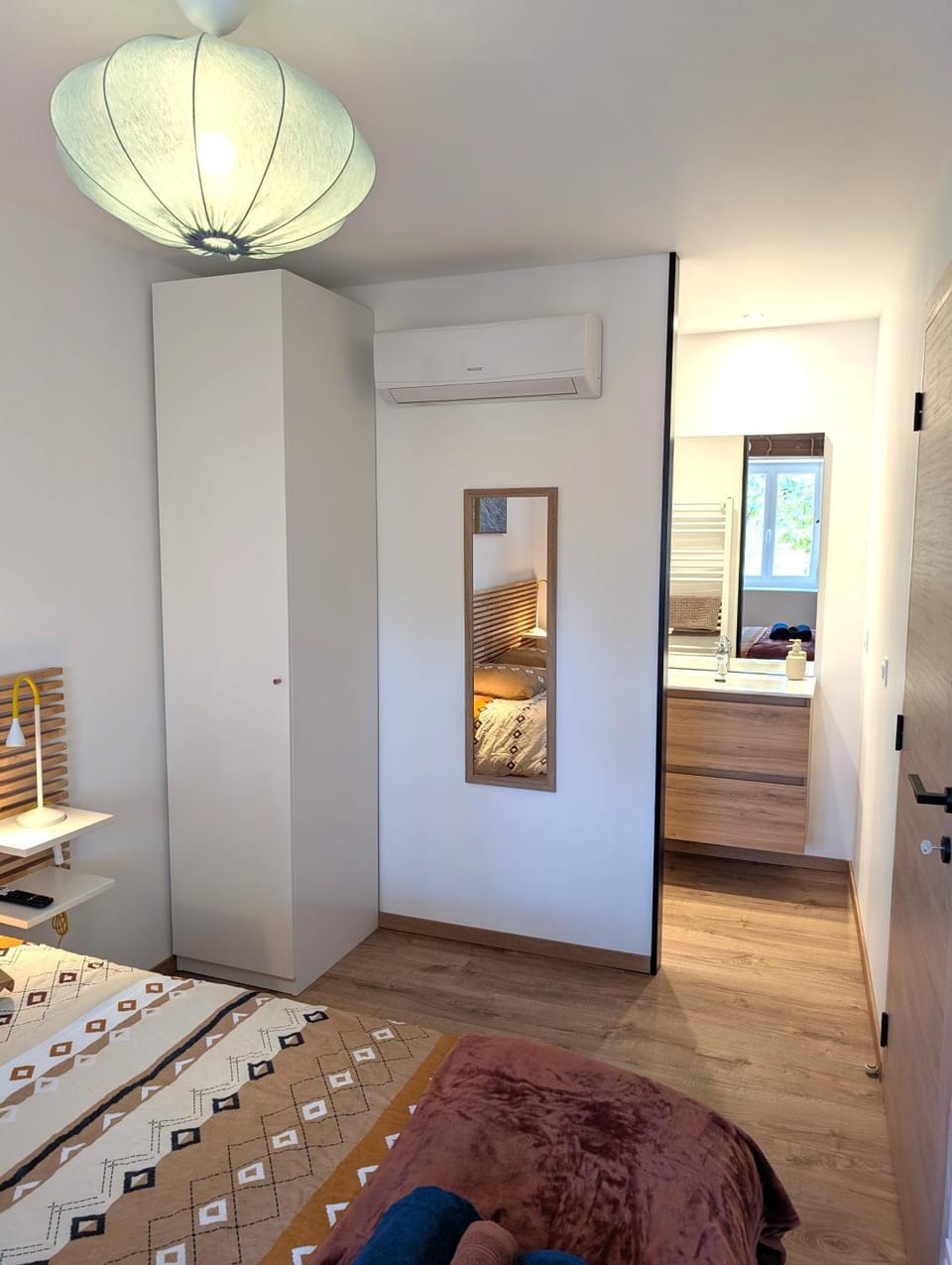 Bed, Photo of the whole room, Bedroom, wardrobe