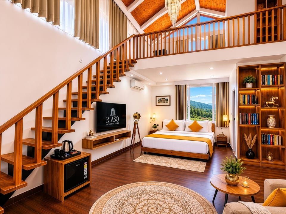 Communal lounge/ TV room, Bed, Library, TV and multimedia, Living room, Photo of the whole room, Seating area, Evening entertainment, Bedroom