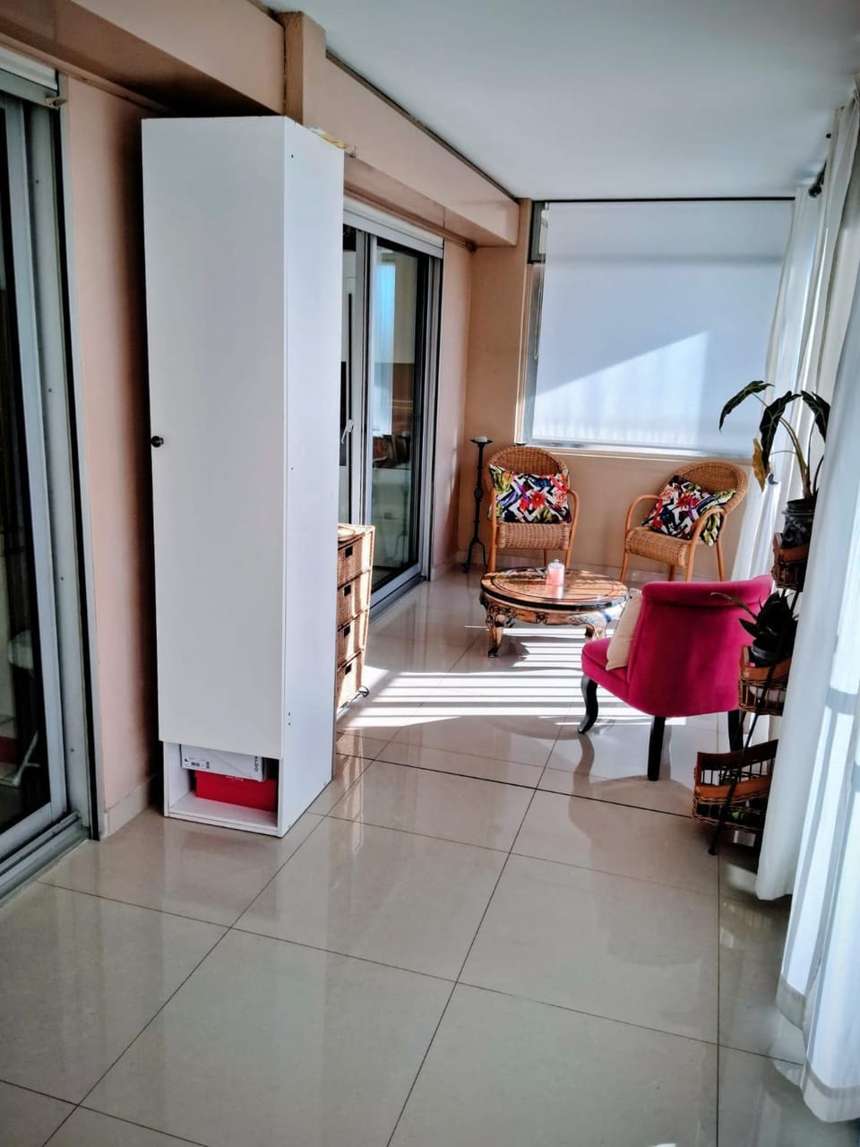 Le Patio Azur Piscine, soleil et parking gratuit Apartment in Antibes
